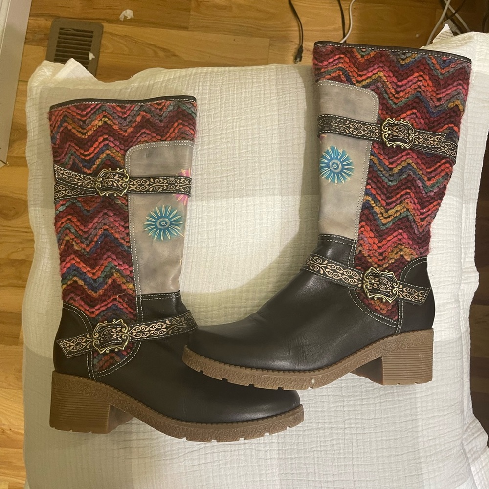 L artiste Used but great condition. Only wore a couple of times